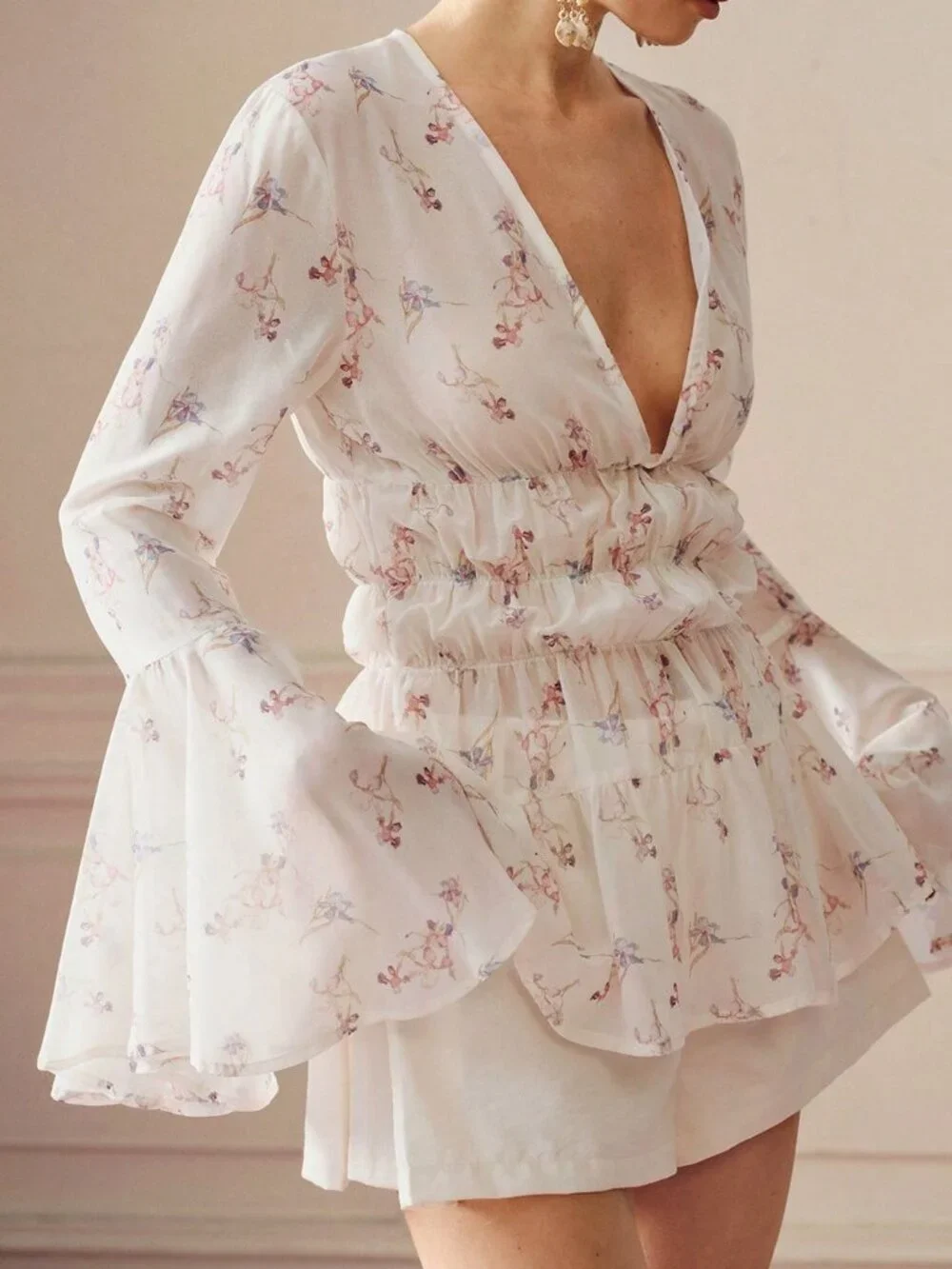 Multicolor Boho Women's Deep V Neck Layered Ruffle Hem Bell Sleeve Peplum Blouse